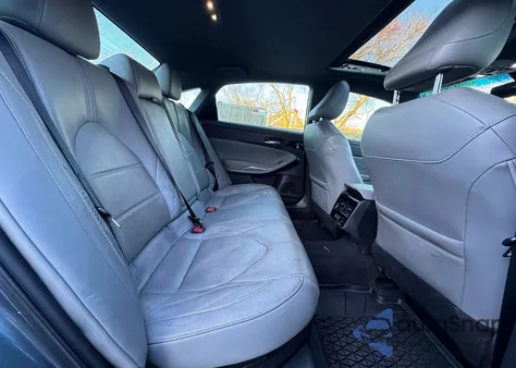 2020 Toyota Avalon Limited from USA, damaged, VIN 4T1C21FB2LU016053